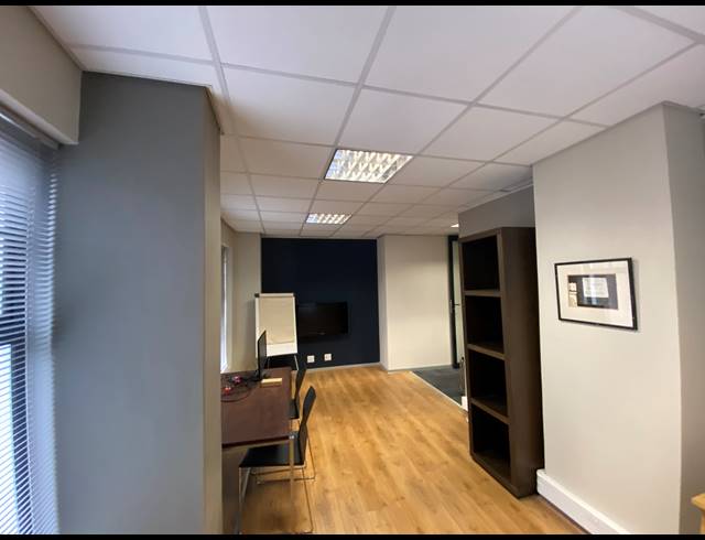210M² OFFICE TO LET IN CAPE TOWN CITY CENTRE